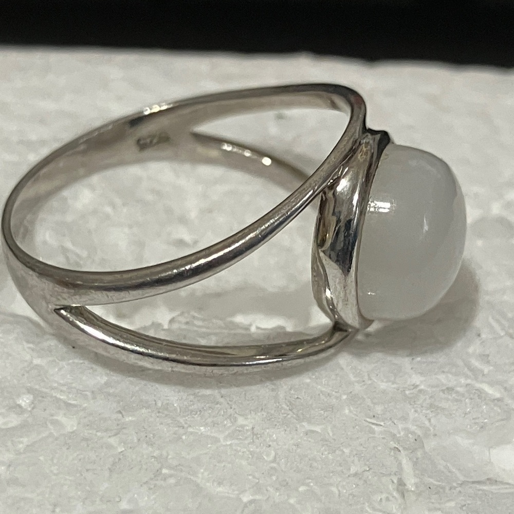 Sterling Silver Milky Quartz Ring Split Setting - image 6